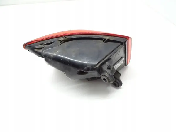 Luz Trasera Derecha Audi A6 C7 image 3