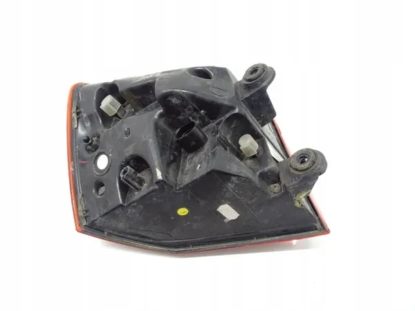 Luz Trasera Derecha Audi A6 C7 image 4