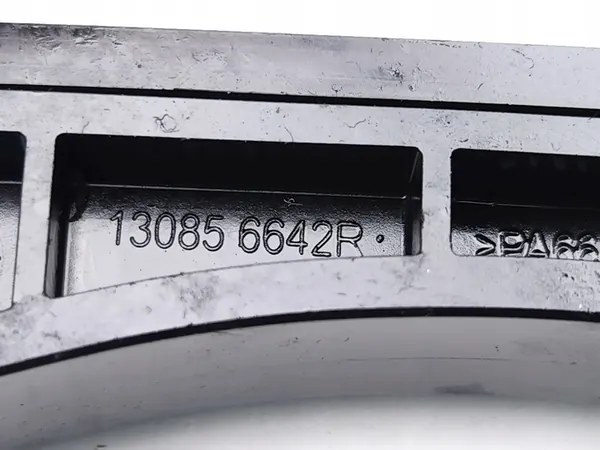 Mercedes-Benz E-Class Timing Chain E 250 D Diesel 1993 image 7