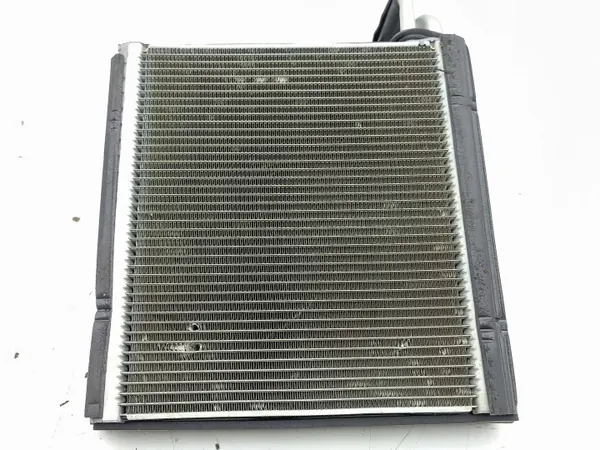 Ilmastointihöyrystin Ford Mustang Mach-E 2024 OEM AMD223160 image 6