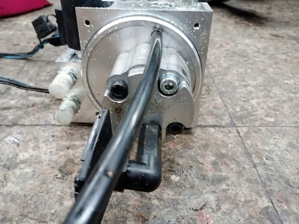 Gebruikte Mercedes elektromotor OEM 11.216.164 image 4