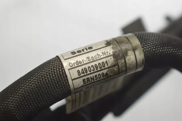 Fils d'injecteur BMW 3 Touring (G21) 2.0L 2019 OEM 8490390 image 4