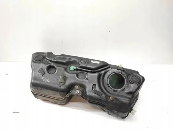 BMW Brandstoftank OEM 7216802 voor X3 F25 2.0L Diesel image 2
