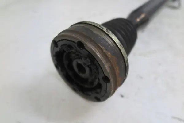 SEAT Ibiza IV Halbwelle OEM BNE4431 - Gebraucht image 3