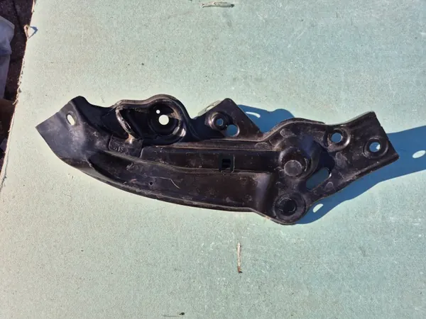 Support ceinture avant gauche VW Polo 2G OEM 2G0805631D image 2