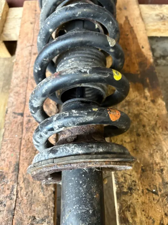 Framfjädring Mitsubishi OE - OEM AMORTYZATOR PRZEDNI image 8