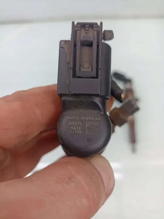 Inyector OEM 4M5Q-9F593-AD para Ford S-MAX 1.8 TDCI image 3