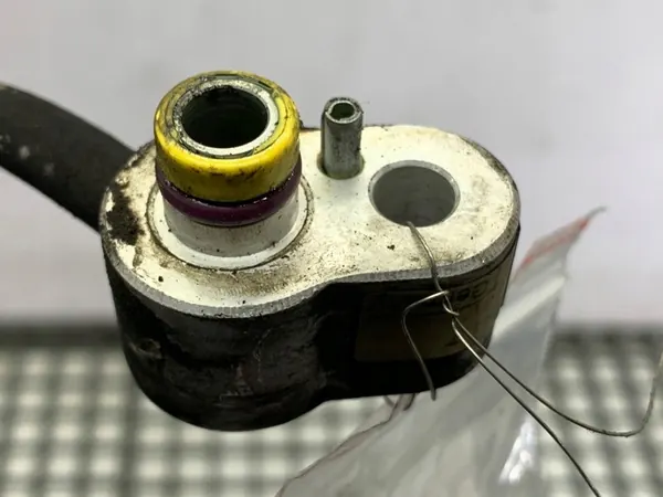 Ilmastointiputki VW GOLF V 2.0 140HV 03-10 image 3