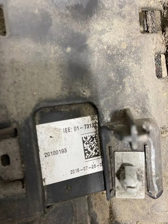 Sensor de porta Chrysler Pacifica 2017 OEM 68228796AD image 4