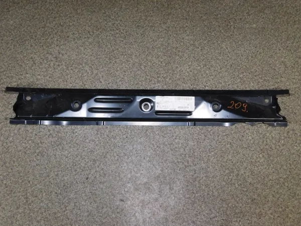 Mercedes CLK 209 taka-akselin vahvike OEM vyg54vytg image 2