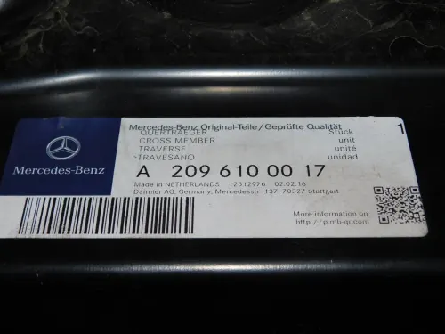 Mercedes CLK 209 taka-akselin vahvike OEM vyg54vytg image 5