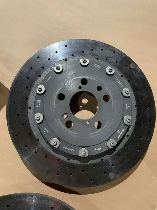Mercedes AMG GT Keraaminen Jarrukit OEM A2314211512 image 5