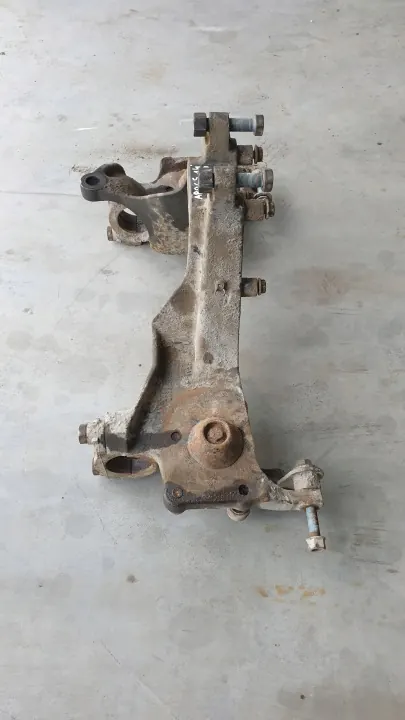 Mercedes-Benz OE Stabilisator-Befestigungsbasis Anhängerachse image 4