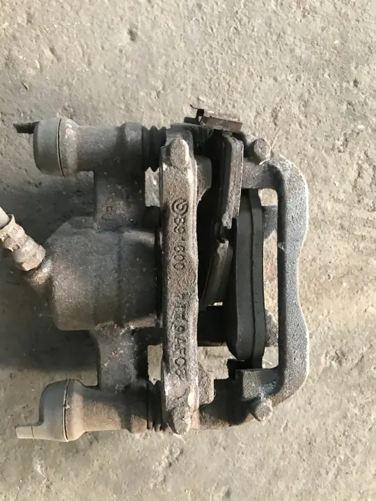 Bromsok vänster bak OEM Mercedes Vito W447 image 6