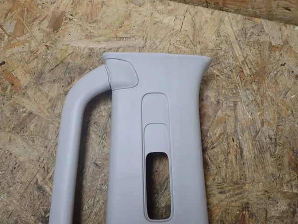 Garniture de pilier Isuzu D-Max Côté gauche OEM BTU1869 image 3