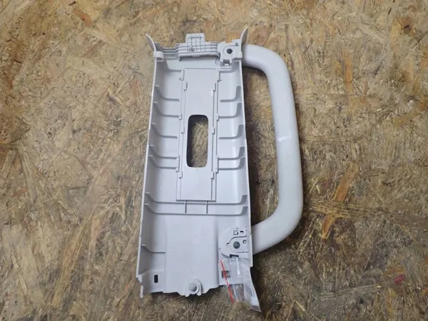 Garniture de pilier Isuzu D-Max Côté gauche OEM BTU1869 image 4