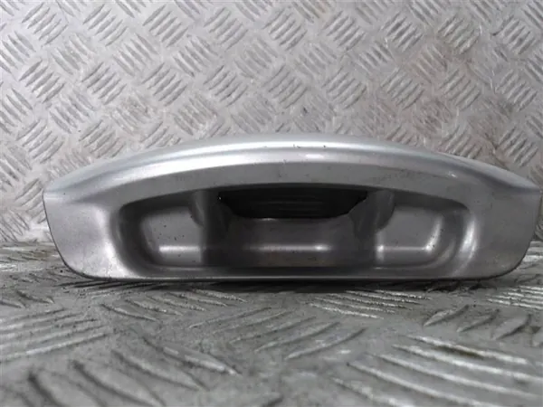 Nissan Micra K12 Takaluukun Kahva image 2