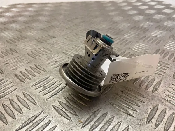 Injector AdBlue Land Rover OEM FPLA189E3AC image 2