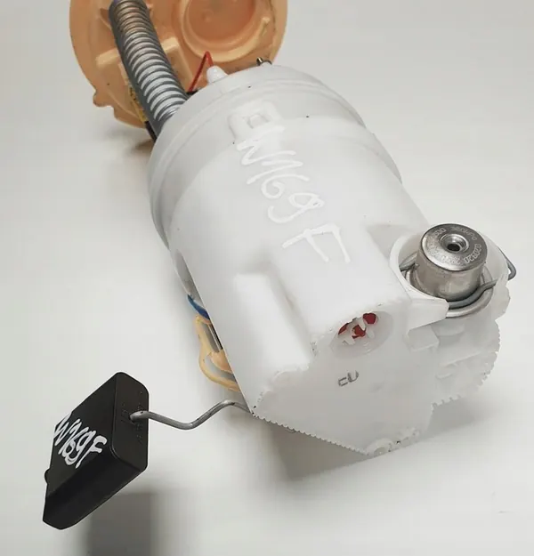 Brandstofpomp Mercedes W169 W245 1.7 A1694700600 image 2