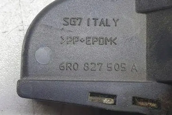 Bagagelås VW POLO 1.6L Diesel 2010 image 2