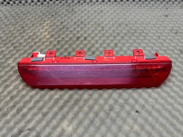 Feu Stop OEM 92700-3W000 pour Kia Sportage image 2