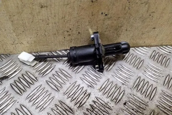 Kytkin sylinteri VW POLO 1.2L 2011 OEM 6R0721388 image 4