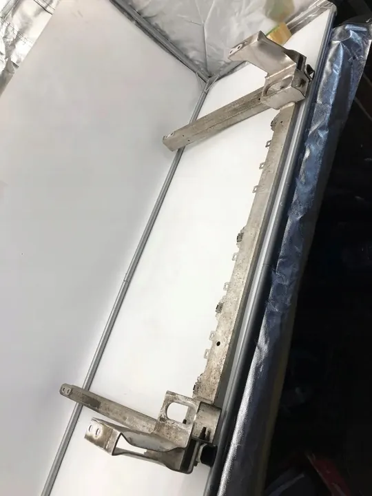 Support de Radiateur Avant Mercedes-Benz A177 image 1