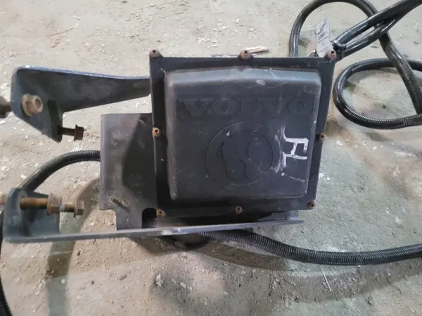 Kit Pompe AdBlue Volvo OEM 504365261 pour FL/FH/FM image 7