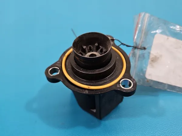 Válvula Turbo OEM 70481800 para Mercedes CLA image 2