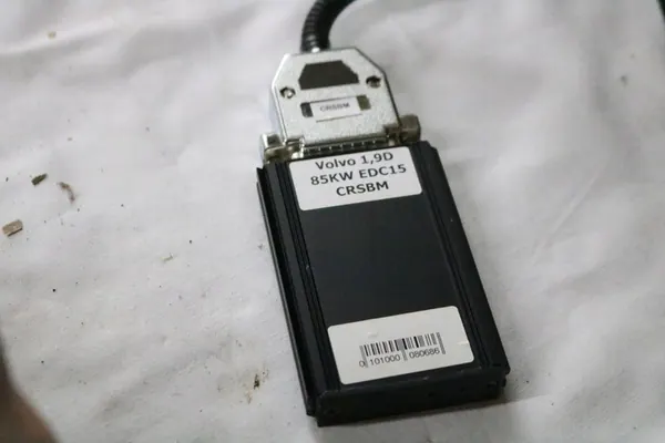 Volvo V40 1.9D 85KW - puce de réglage CRSBM image 2
