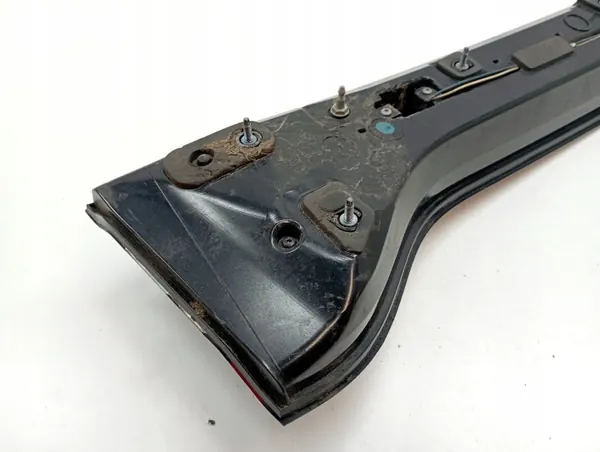 Takaluukun koriste OEM 68398666AB Dodge Chargerille image 6