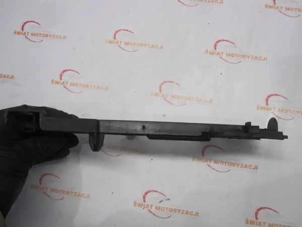OEM RANGE ROVER SPORT LIFT 3.0 TDV6 12r schuiflampbevestiging image 4