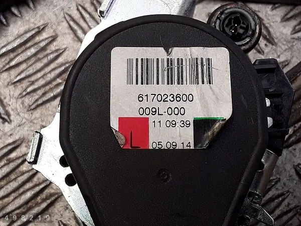 Left Front Seat Belt Opel Astra J image 4