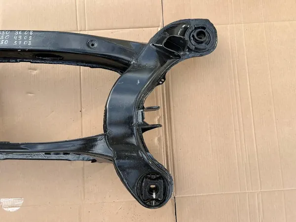 Viga de eixo traseiro Mercedes W203 recondicionada image 3