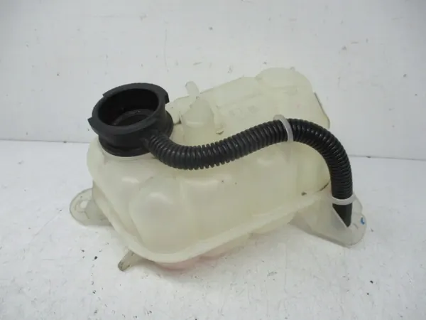 Fiat 500E koelvloeistoftank OEM 52126409AB 2013-2019 image 3