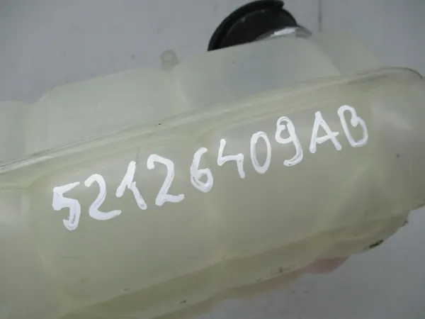 Fiat 500E koelvloeistoftank OEM 52126409AB 2013-2019 image 5