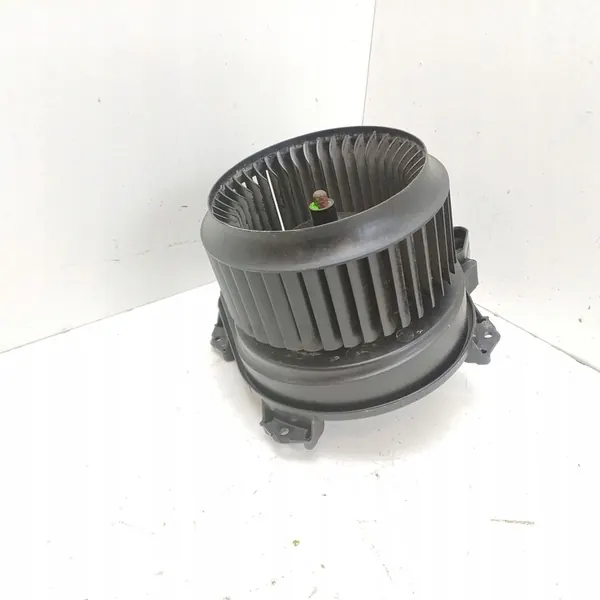 FLÄKT MERCEDES W176 W246 EUROPA A2469061601 image 5