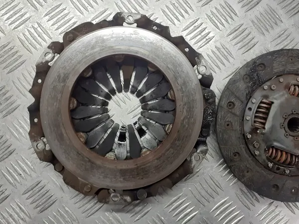 Disque d'embrayage avec plateau Opel Meriva A 1.4 16V image 6