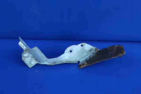 Rechter Spritzschutzhalter OEM A1716203214 Mercedes image 3