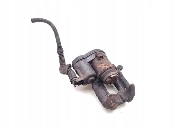 BMW Taka jarruventtiili OEM 32349660 - Käytetty image 2
