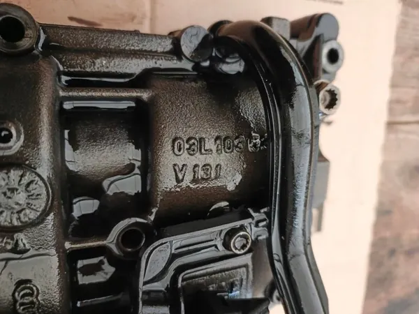 Pompe à huile OEM 03L103537 pour VW AUDI 2.0 TDI image 5