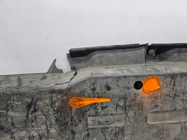 Vasen alustasuojus OEM 8E0825207B Audi A4 B7 image 5