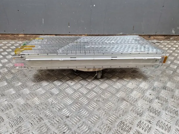 Célula bateria Tesla Model S OEM 102859120B - Usada image 4