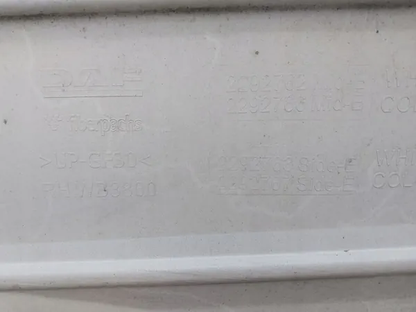 Ecrã spoiler DAF XF XG OEM 2292762 - Usado image 3