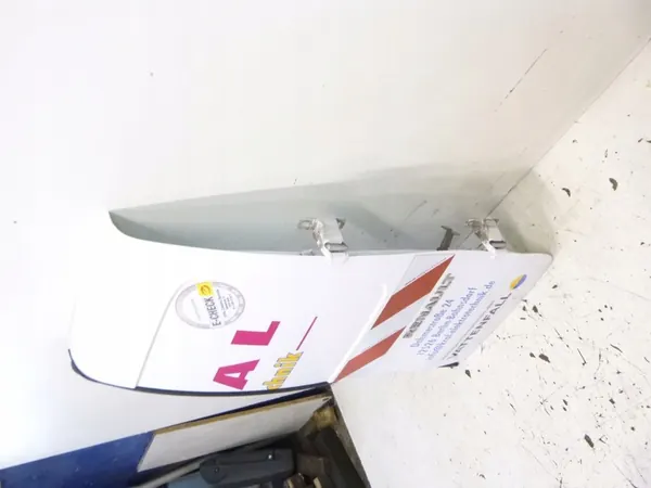 Porta traseira direita Renault Kangoo 2016 image 4