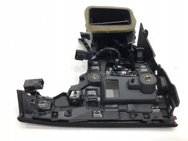 OEM 4M8820901A vasen etuilmastointiristikko Audi Q8 image 3
