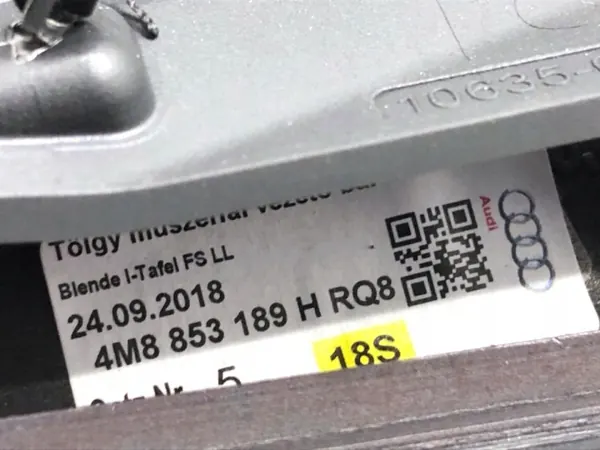 OEM 4M8820901A vasen etuilmastointiristikko Audi Q8 image 6