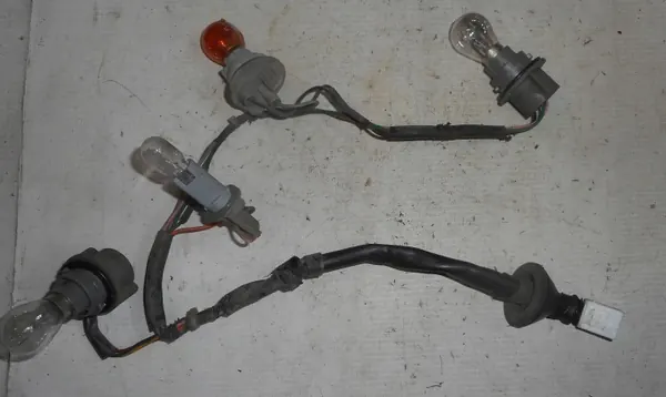 Hyundai i30 07- Heckleuchte rechts Einlage OEM UBA5599 image 2