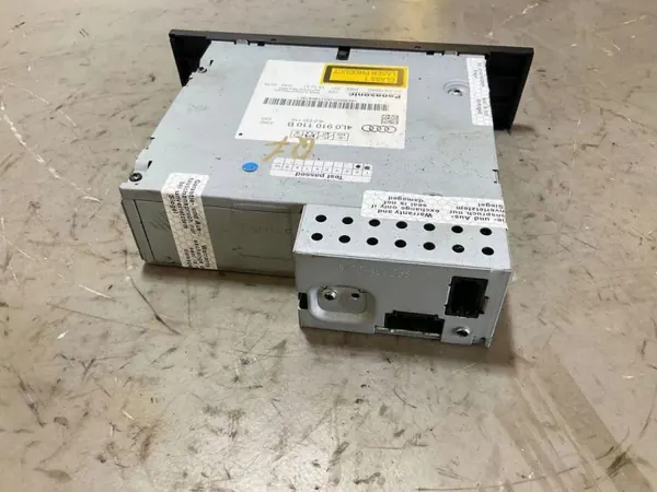 Changer CD OEM 4L0910110B pour Audi Q7 - Occasion image 4
