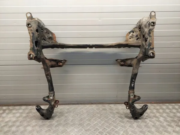 Audi A8 S8 D4 Voorste dwarsbalk OEM 4H0399315 image 2